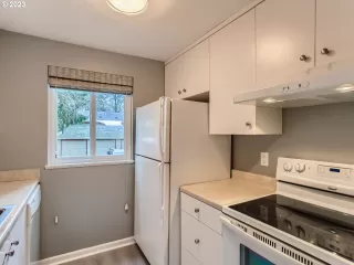 Photo #6: 23611248 Listing 