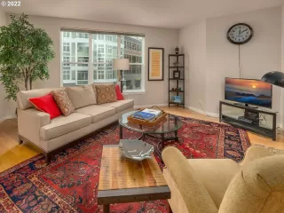 Photo #3: 23612286 Listing