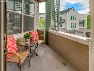 Photo #5: 23612286 Listing