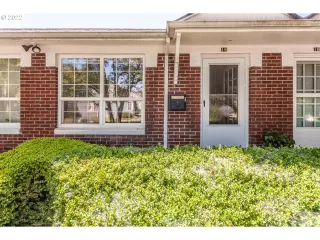 Photo #2: 23614012 Listing