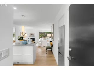 Photo #1: 23616240 Listing