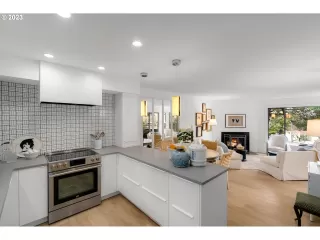 Photo #2: 23616240 Listing