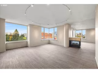 Photo #1: 23616926 Listing