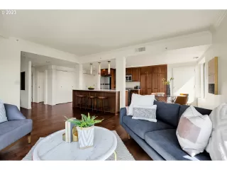 Photo #6: 23622626 Listing 