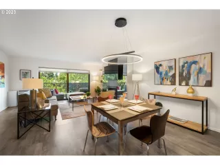 Photo #2: 23622743 Listing