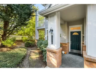 Photo #3: 23624784 Listing