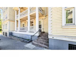 Photo #1: 23625329 Listing 