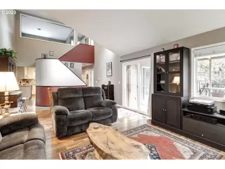 Photo #4: 23625341 Listing 