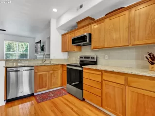 Photo #4: 23626070 Listing 