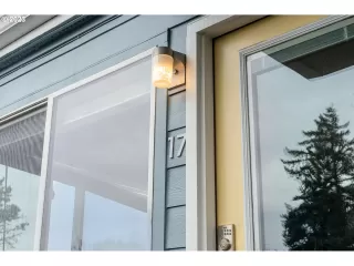 Photo #3: 23627445 Listing