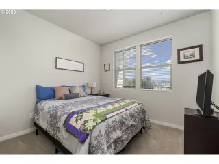 Photo #3: 23628086 Listing