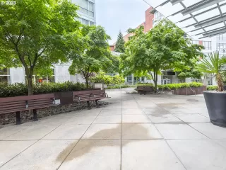 Photo #3: 23628373 Listing