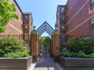 Photo #1: 23629427 Listing