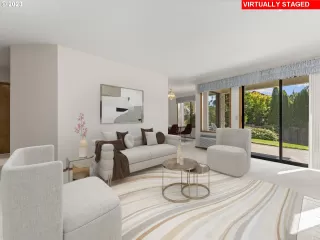 Photo #5: 23629716 Listing