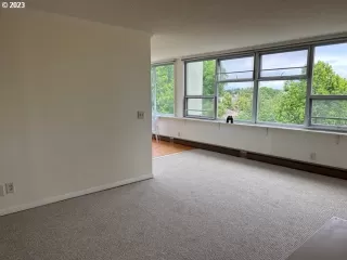 Photo #4: 23630333 Listing 