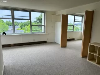 Photo #5: 23630333 Listing 