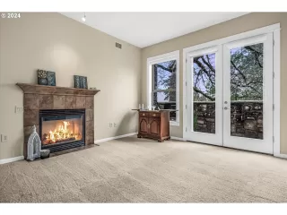 Photo #6: 23632041 Listing 