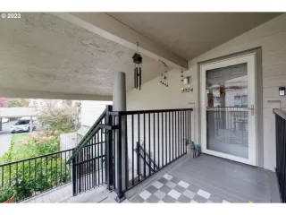 Photo #2: 23632200 Listing 