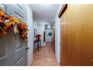 Photo #4: 23632200 Listing 