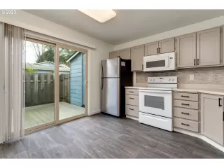 Photo #1: 23633079 Listing 