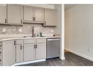 Photo #3: 23633079 Listing 