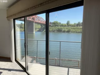 Photo #4: 23633571 Listing