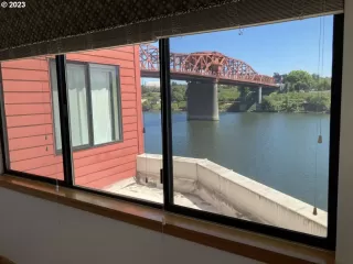 Photo #5: 23633571 Listing