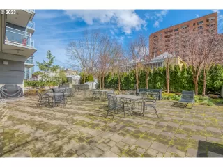 Photo #4: 23635254 Listing