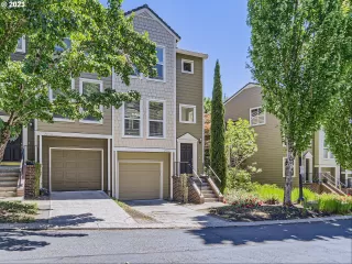 Photo #1: 23635697 Listing