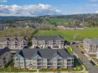 Photo #2: 23636629 Listing 