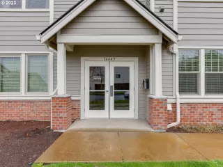 Photo #3: 23636629 Listing 