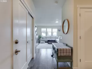 Photo #4: 23636629 Listing 