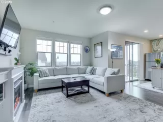 Photo #5: 23636629 Listing 