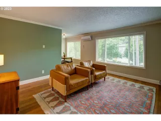 Photo #2: 23637073 Listing