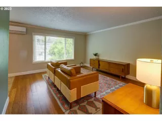 Photo #3: 23637073 Listing