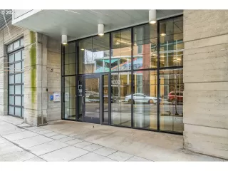 Photo #1: 23637739 Listing