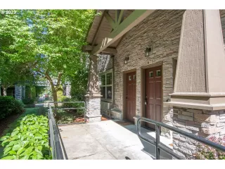 Photo #2: 23638323 Listing