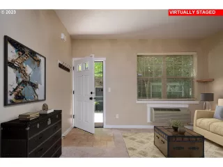 Photo #4: 23638323 Listing