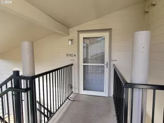 Photo #4: 23639183 Listing