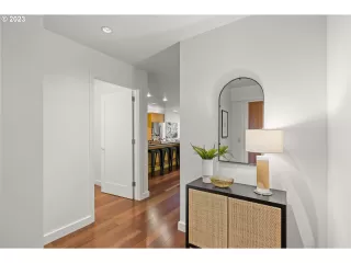 Photo #1: 23640320 Listing