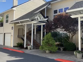 Photo #2: 23641977 Listing