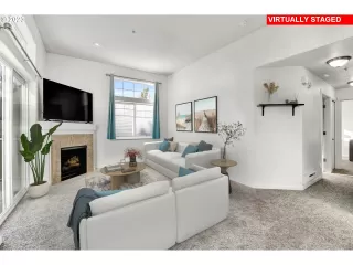 Photo #4: 23642171 Listing 