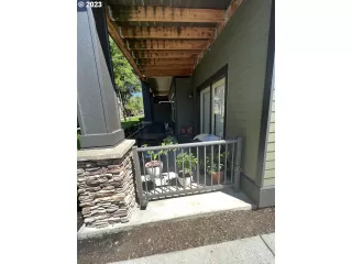 Photo #2: 23643744 Listing