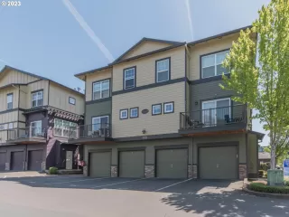 Photo #3: 23643744 Listing