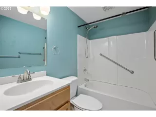 Click for more information on MLS # 23646504 : 7112 N RICHMOND AVE 11 More Details about MLS # 23646504 : 7112 N RICHMOND AVE 11