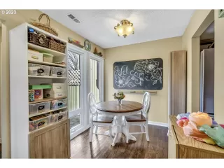 Photo #6: 23648693 Listing 