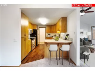 Photo #3: 23648725 Listing