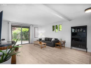 Photo #3: 23649260 Listing 