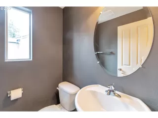 Photo #6: 23650102 Listing 