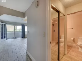 Photo #2: 23650402 Listing